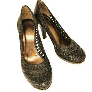 GUESS ROMMY BLACK LEATHER HEELS BASKETWEAVE 7.5 M